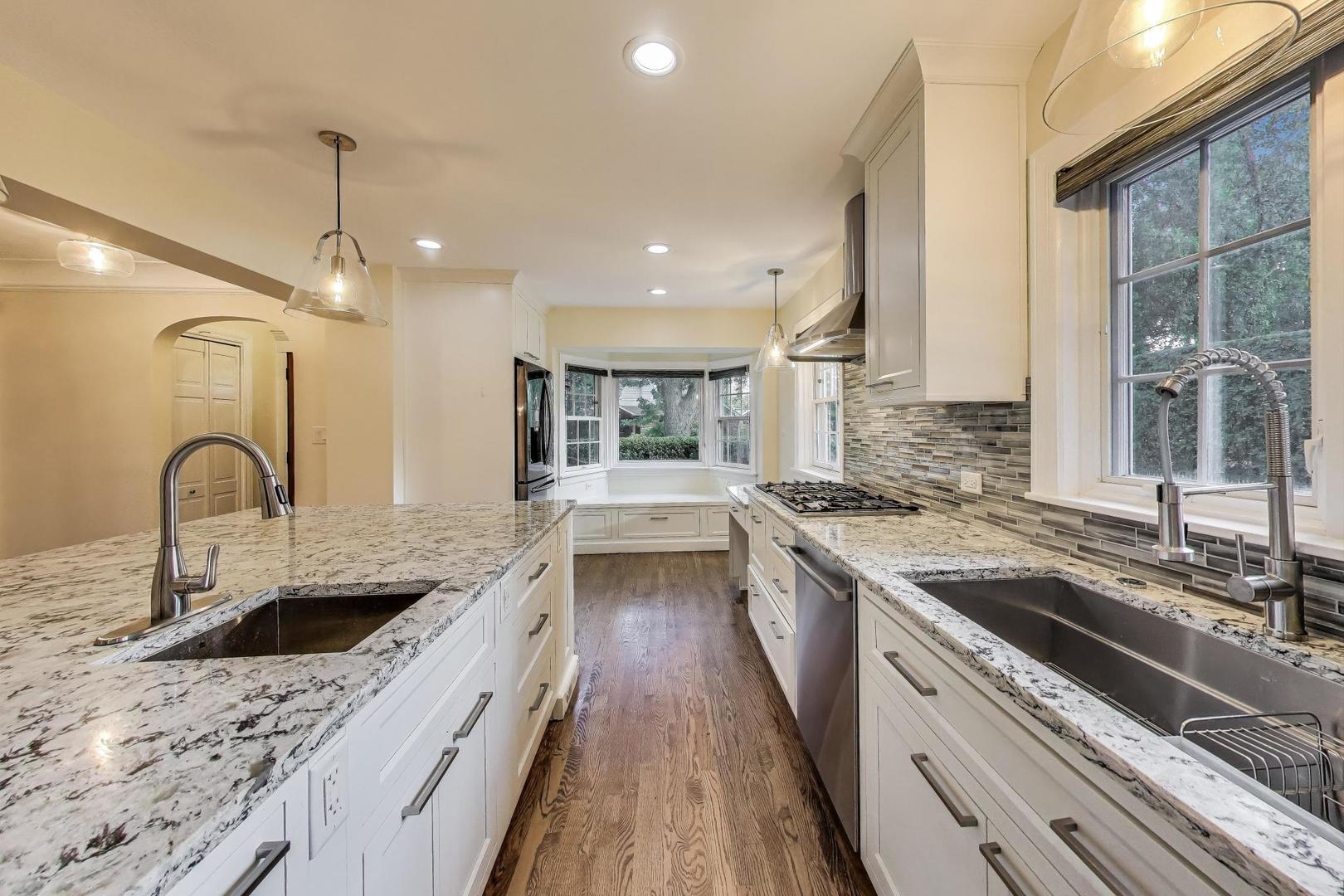 6420 North Navajo Avenue Chicago IL 60646