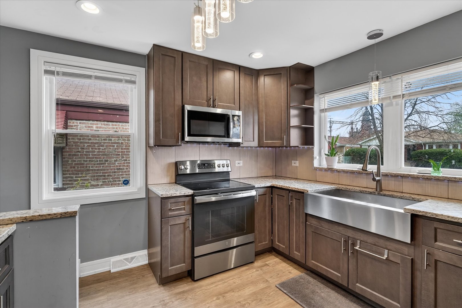11038 South Eberhart Avenue Chicago IL 60628