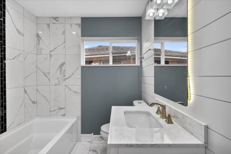 11038 South Eberhart Avenue Chicago IL 60628