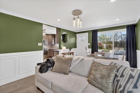 11038 South Eberhart Avenue Chicago IL 60628