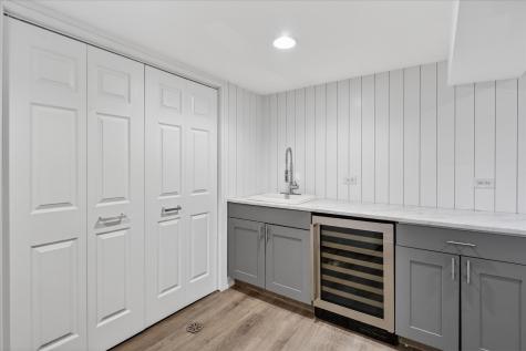 11038 South Eberhart Avenue Chicago IL 60628