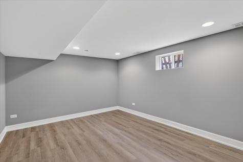 11038 South Eberhart Avenue Chicago IL 60628