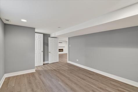 11038 South Eberhart Avenue Chicago IL 60628