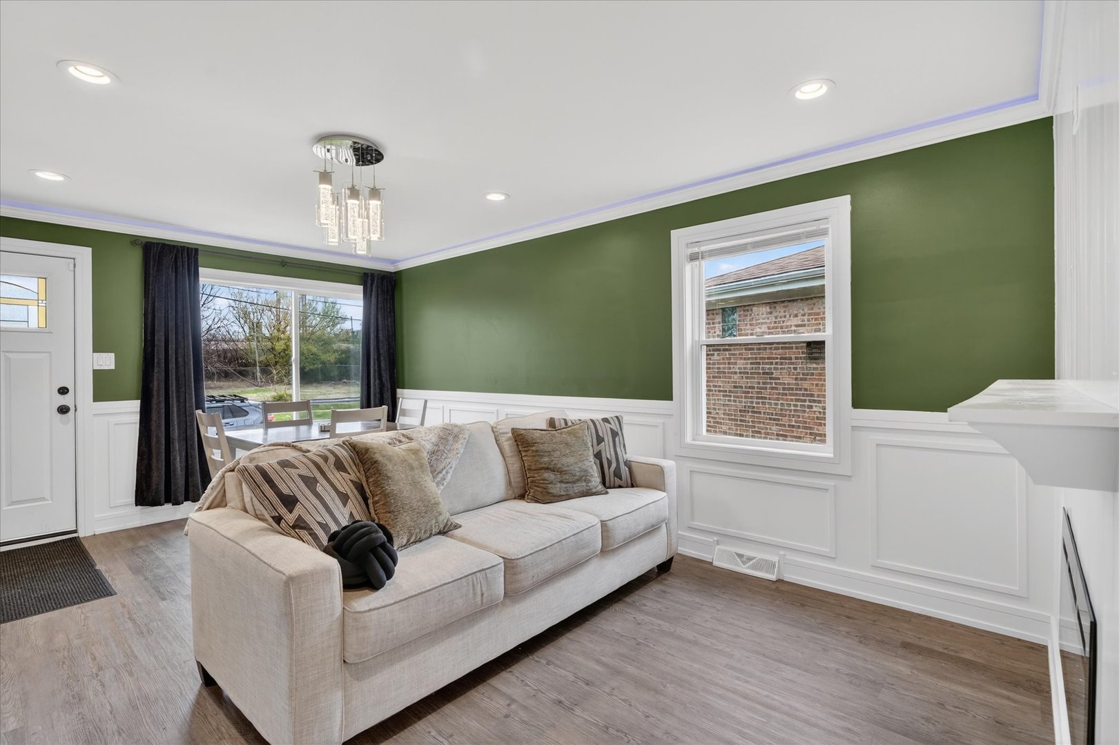 11038 South Eberhart Avenue Chicago IL 60628