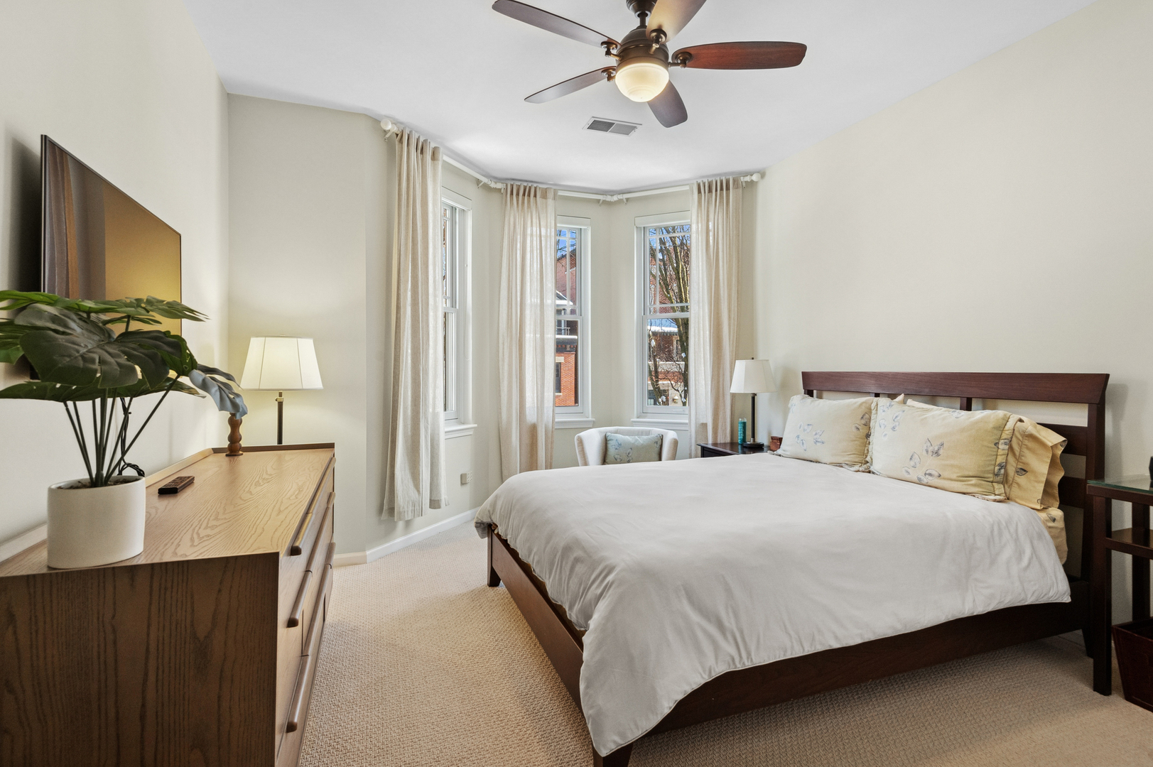 1518 North North Park Street Chicago IL 60610