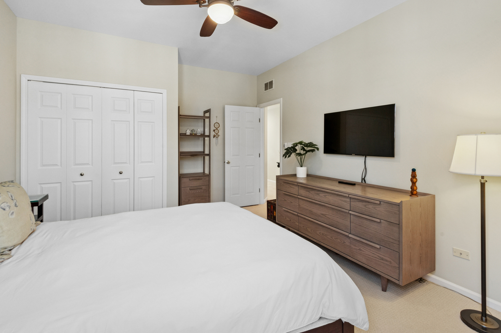 1518 North North Park Street Chicago IL 60610