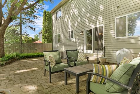 1211 Laurel Lane Gurnee IL 60031