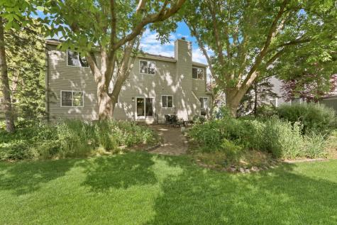 1211 Laurel Lane Gurnee IL 60031