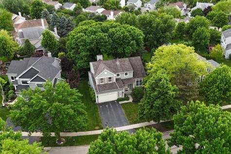 1211 Laurel Lane Gurnee IL 60031
