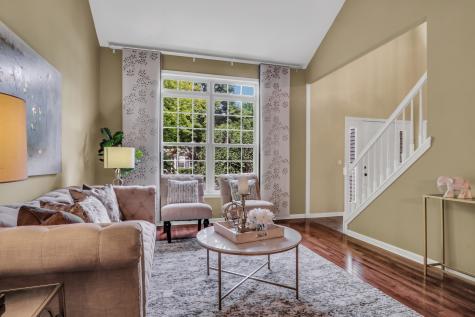 1211 Laurel Lane Gurnee IL 60031