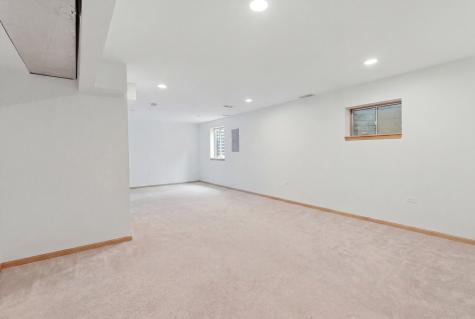 425 Hobart Drive South Elgin IL 60177