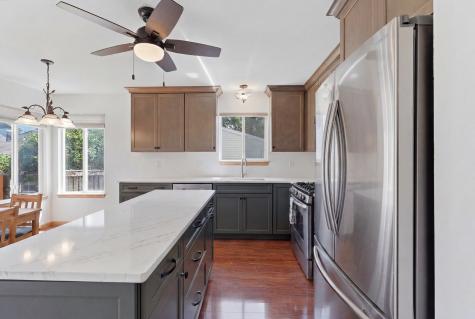 425 Hobart Drive South Elgin IL 60177