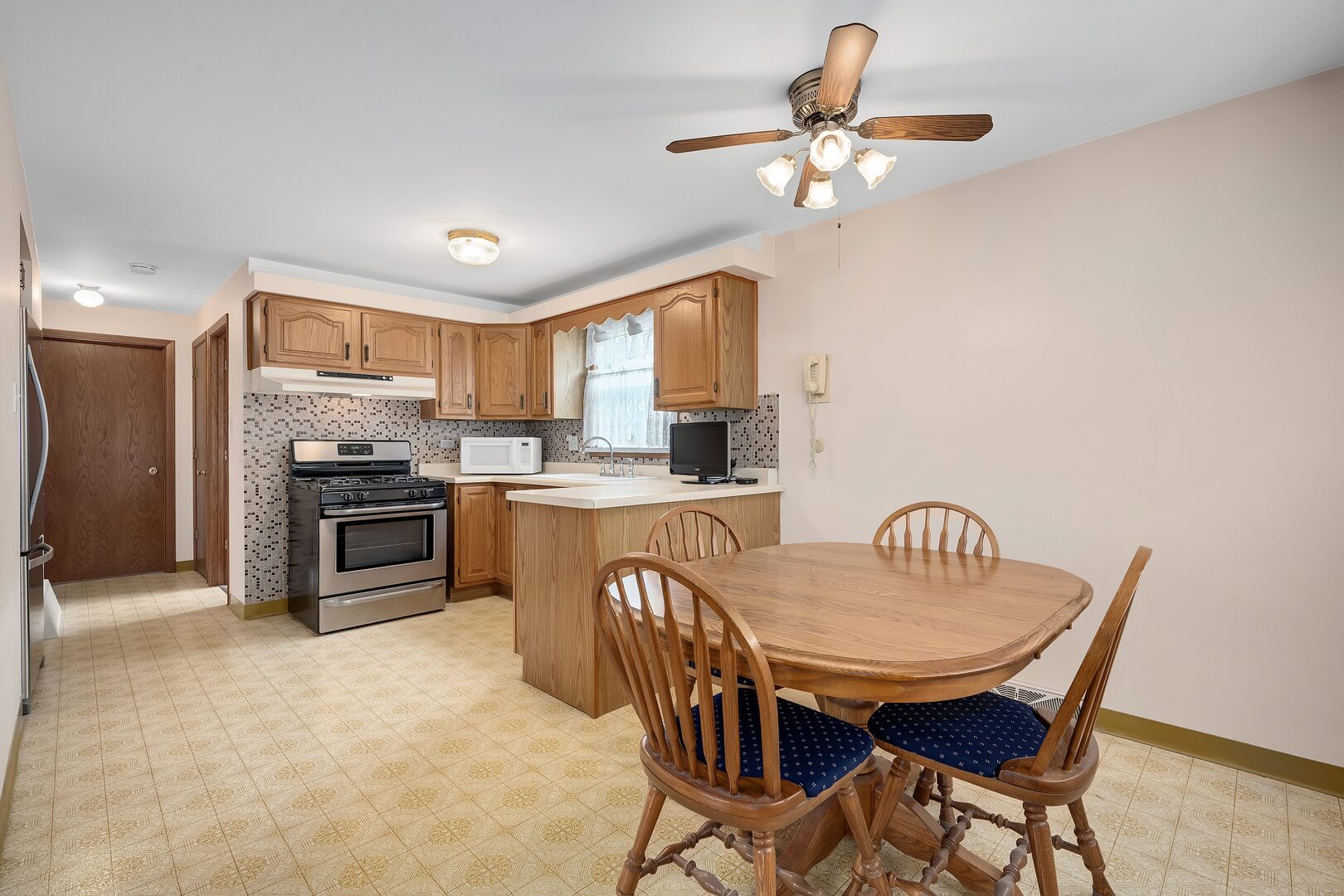5918 South Mason Avenue Chicago IL 60638