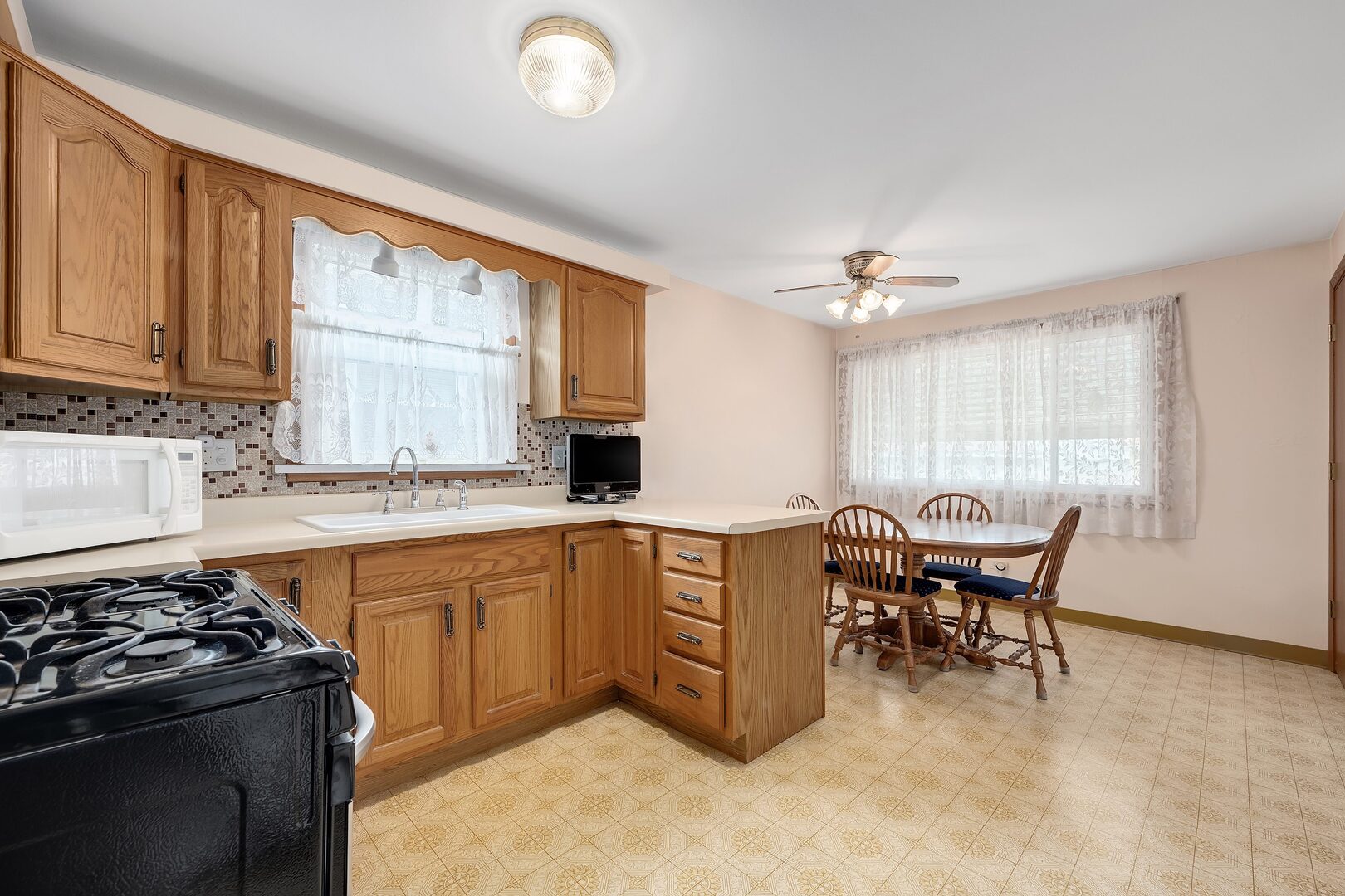 5918 South Mason Avenue Chicago IL 60638