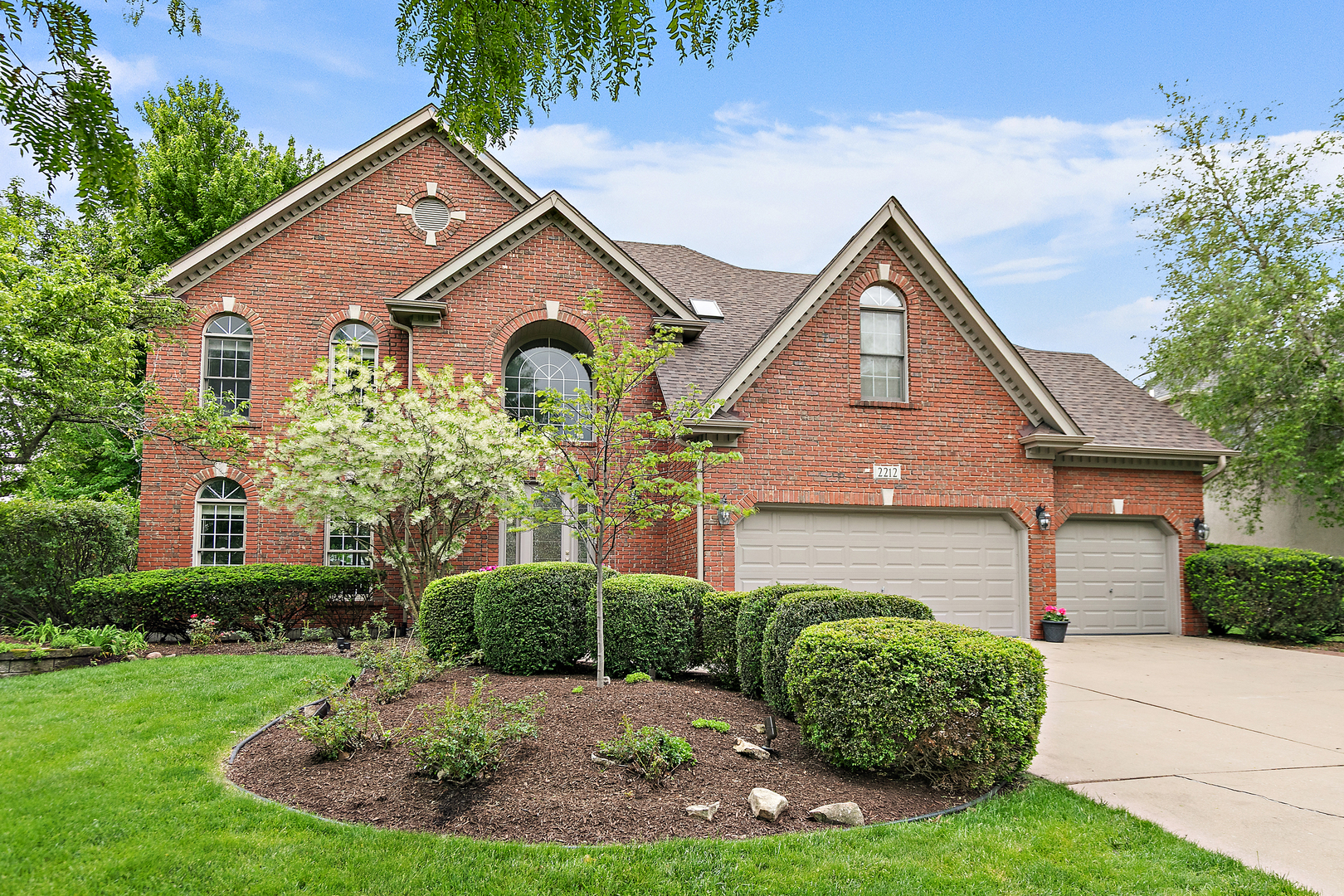 2212 Glouceston Lane Naperville IL 60564