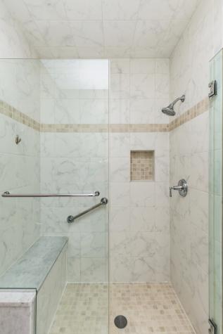 2212 Glouceston Lane Naperville IL 60564