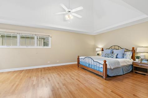 2212 Glouceston Lane Naperville IL 60564