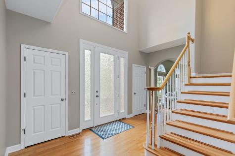 2212 Glouceston Lane Naperville IL 60564