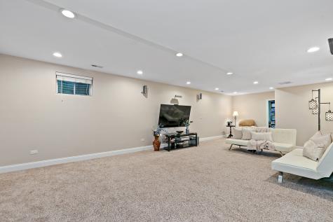 2212 Glouceston Lane Naperville IL 60564