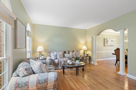 2212 Glouceston Lane Naperville IL 60564