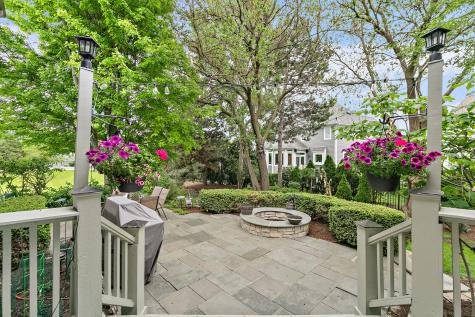 2212 Glouceston Lane Naperville IL 60564