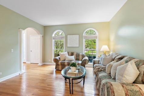2212 Glouceston Lane Naperville IL 60564