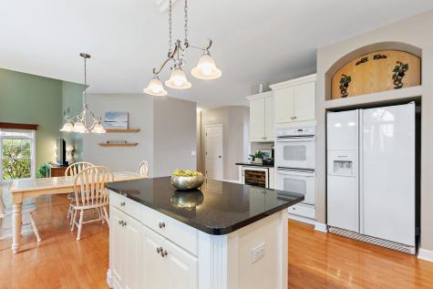 2212 Glouceston Lane Naperville IL 60564