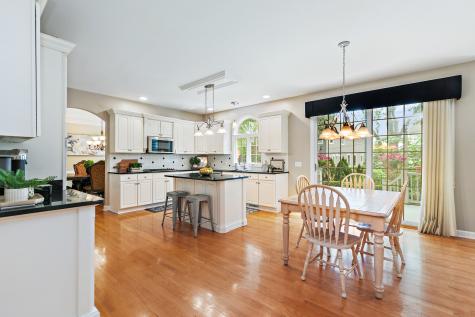 2212 Glouceston Lane Naperville IL 60564