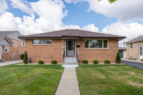 2234 South 18th Avenue Broadview IL 60155