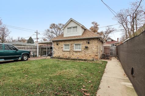 1615 South 20th Avenue Maywood IL 60153