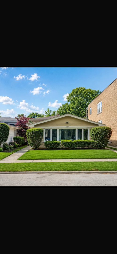 7926 Tripp Avenue Skokie IL 60076
