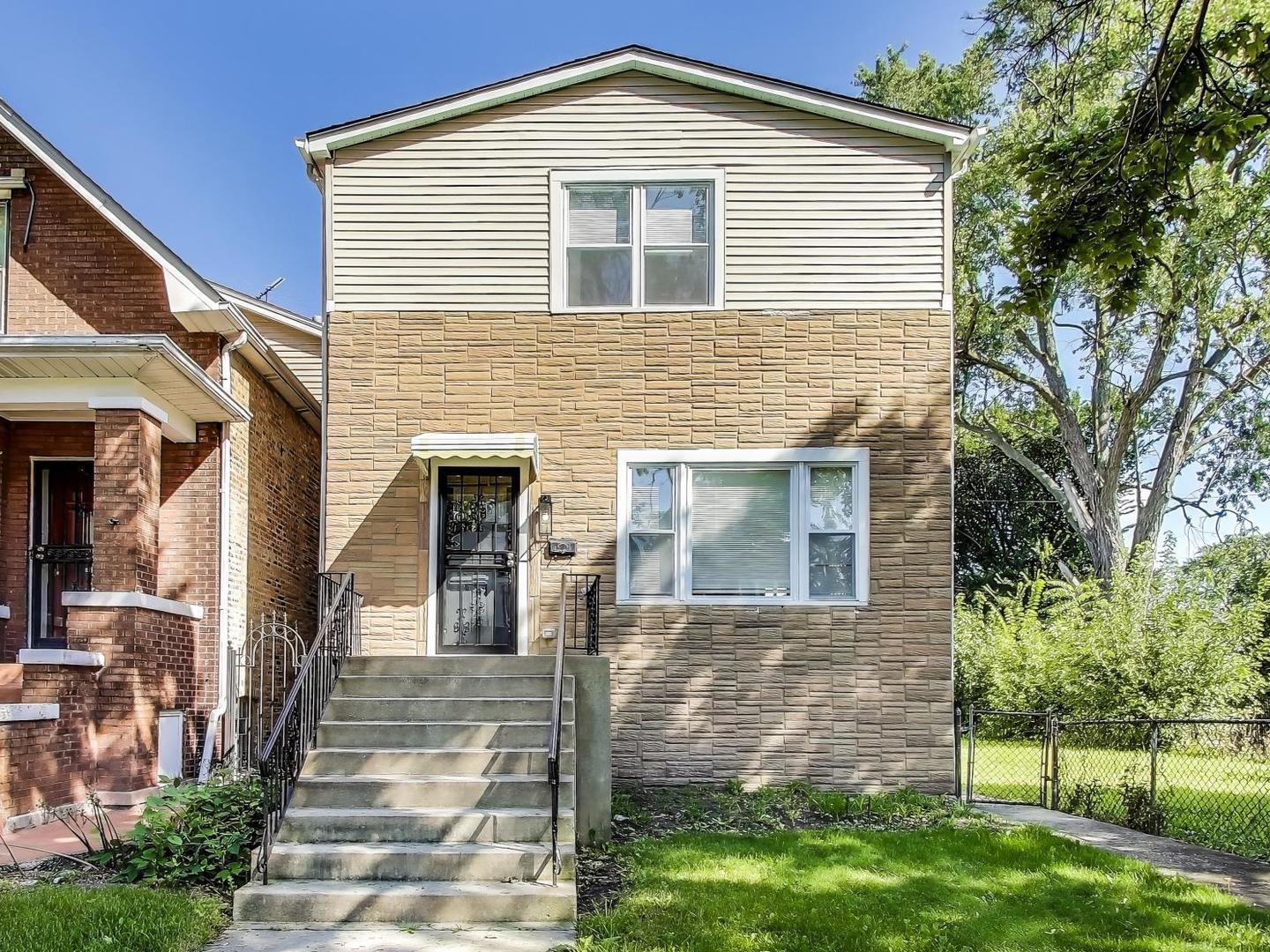 5828 West Iowa Street Chicago IL 60651