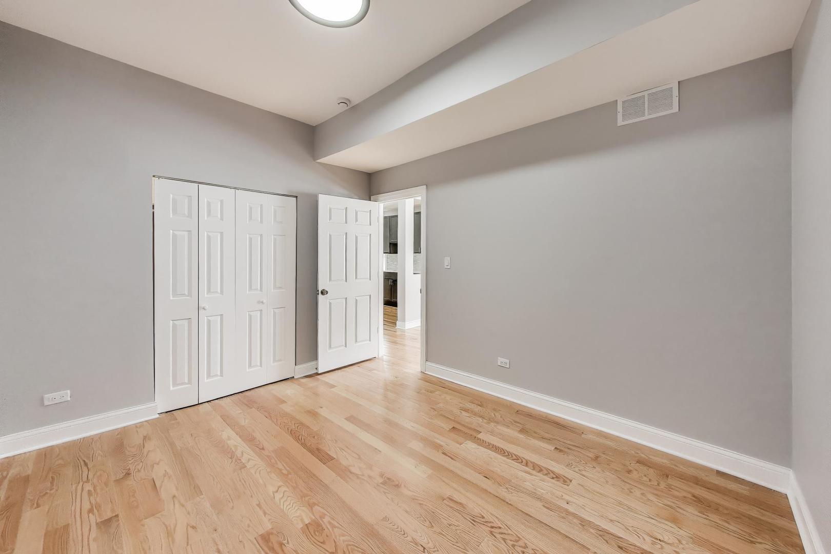 5828 West Iowa Street Chicago IL 60651