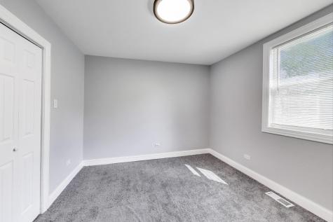 5828 West Iowa Street Chicago IL 60651