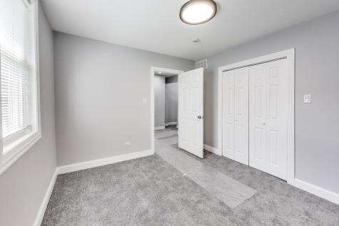 5828 West Iowa Street Chicago IL 60651