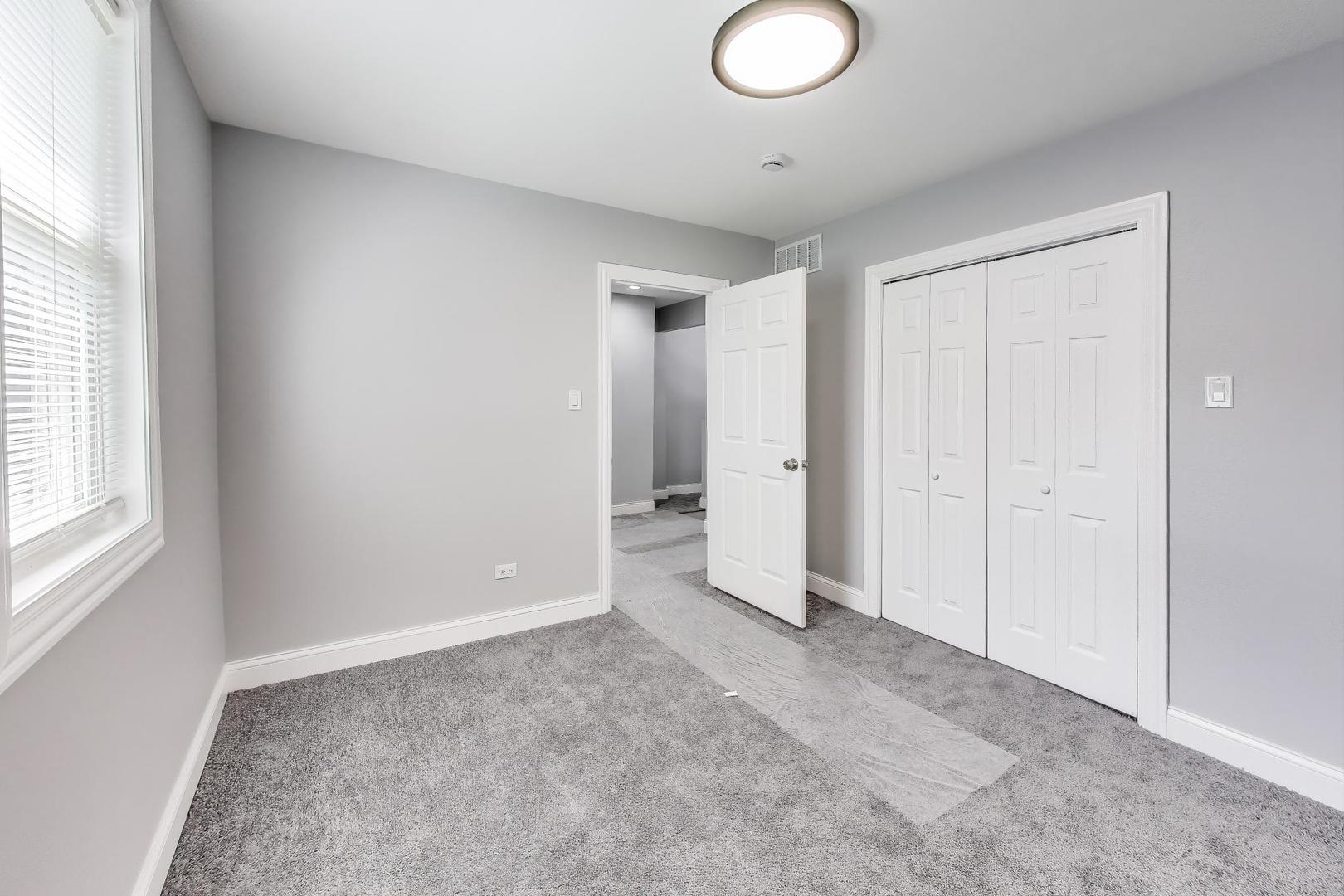 5828 West Iowa Street Chicago IL 60651