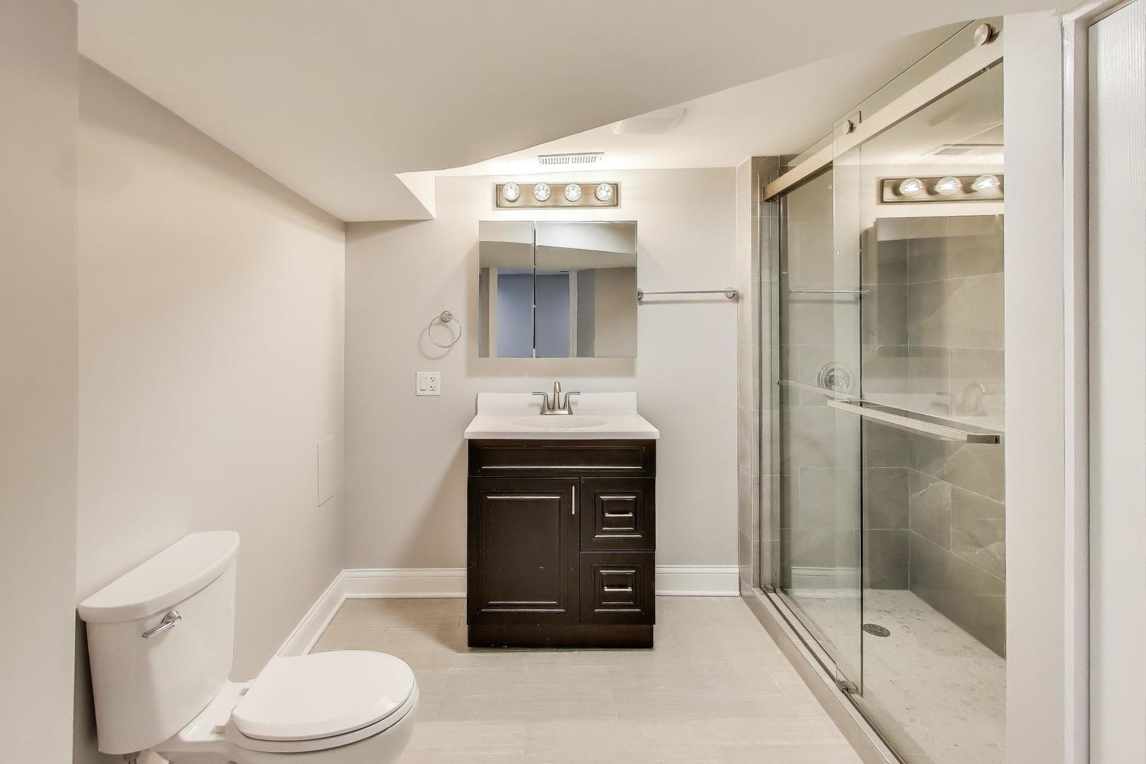 5828 West Iowa Street Chicago IL 60651