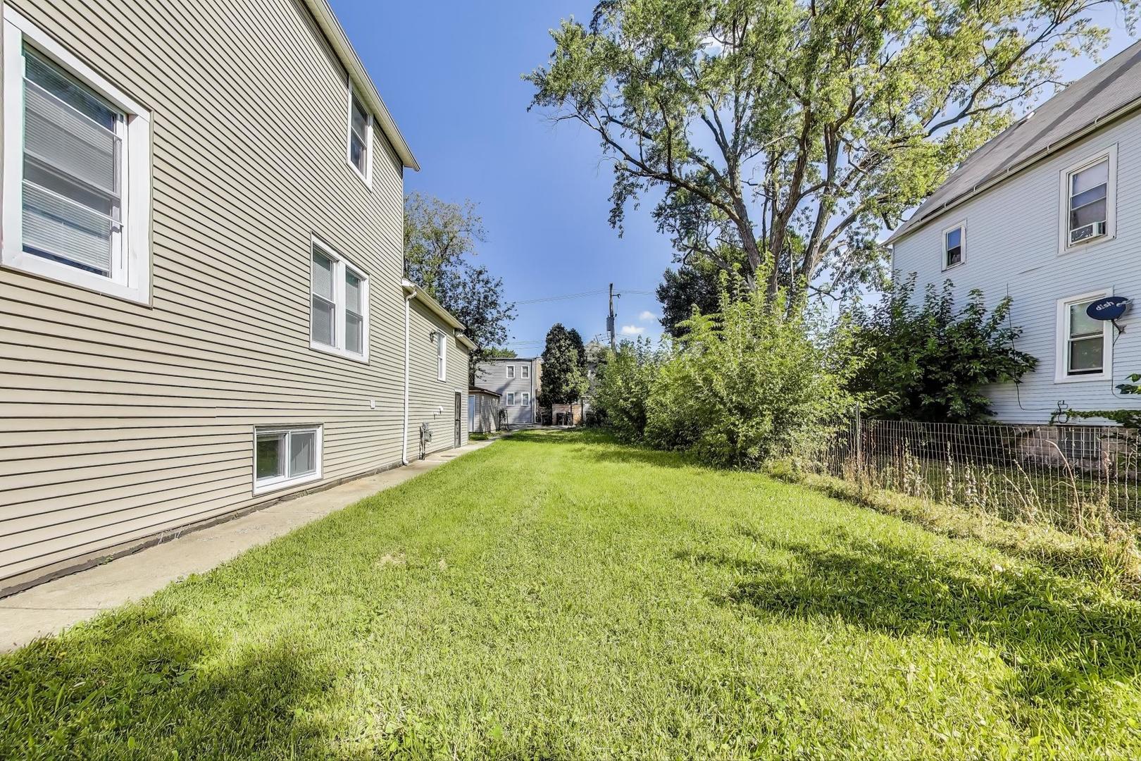 5828 West Iowa Street Chicago IL 60651