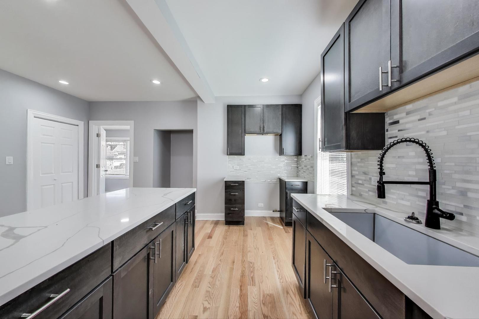 5828 West Iowa Street Chicago IL 60651