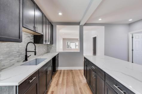 5828 West Iowa Street Chicago IL 60651