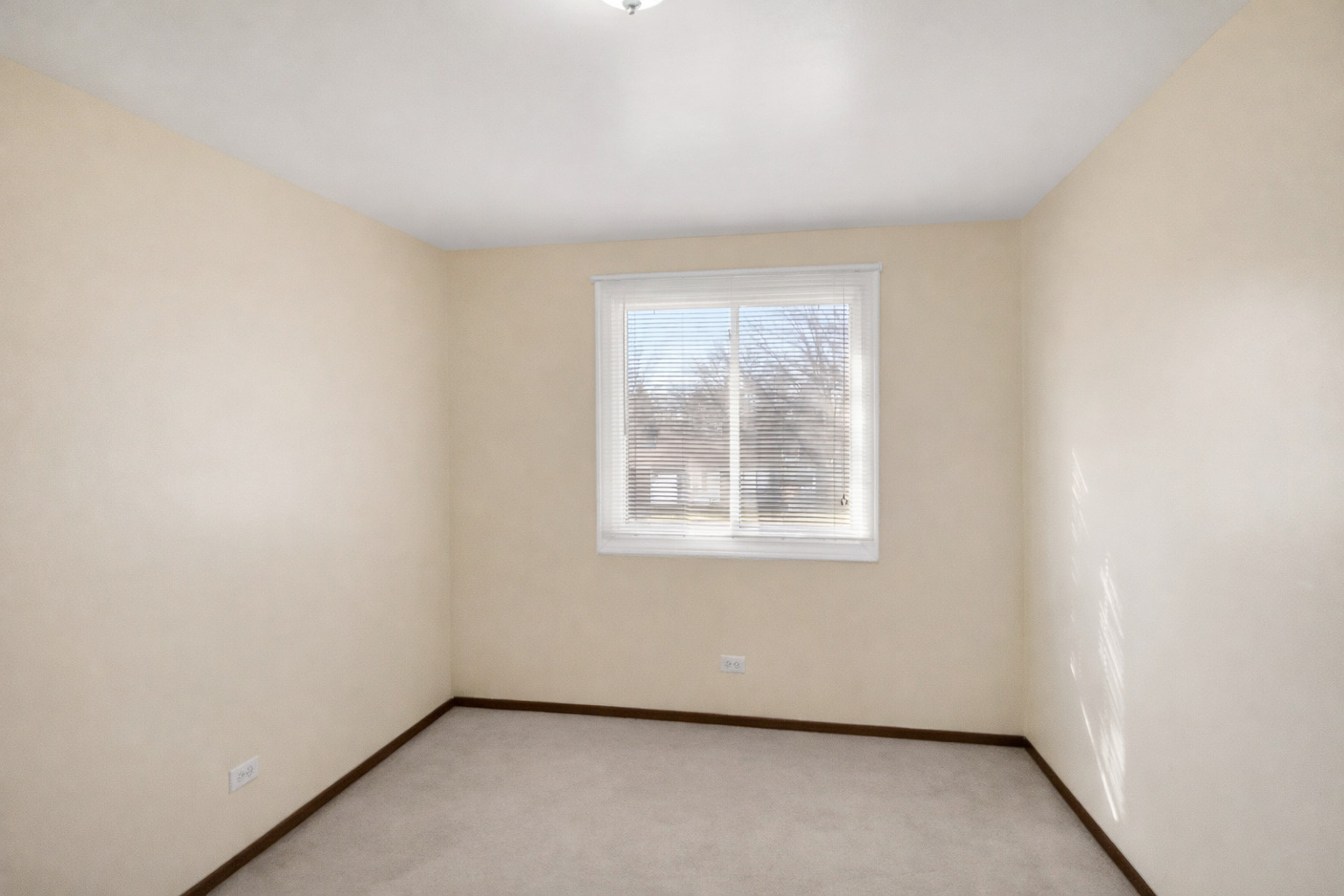24W474 Surf Court Naperville IL 60540
