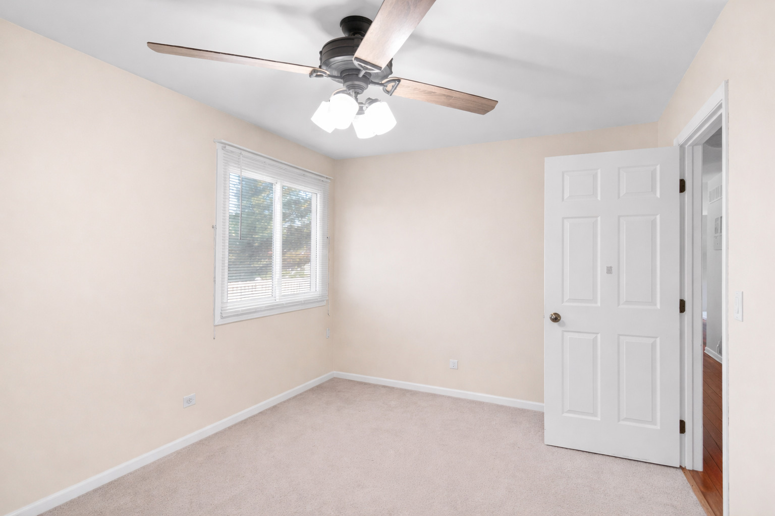 24W474 Surf Court Naperville IL 60540