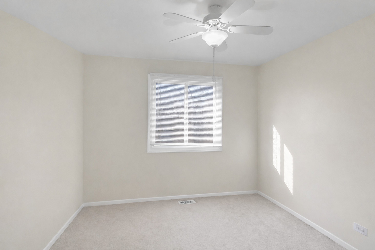 24W474 Surf Court Naperville IL 60540