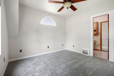 408 South Elmwood Drive Aurora IL 60506