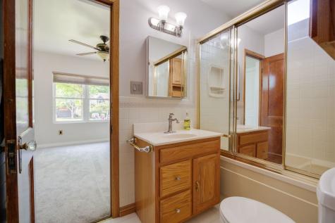 408 South Elmwood Drive Aurora IL 60506