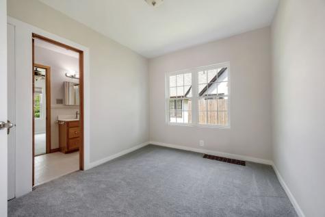 408 South Elmwood Drive Aurora IL 60506