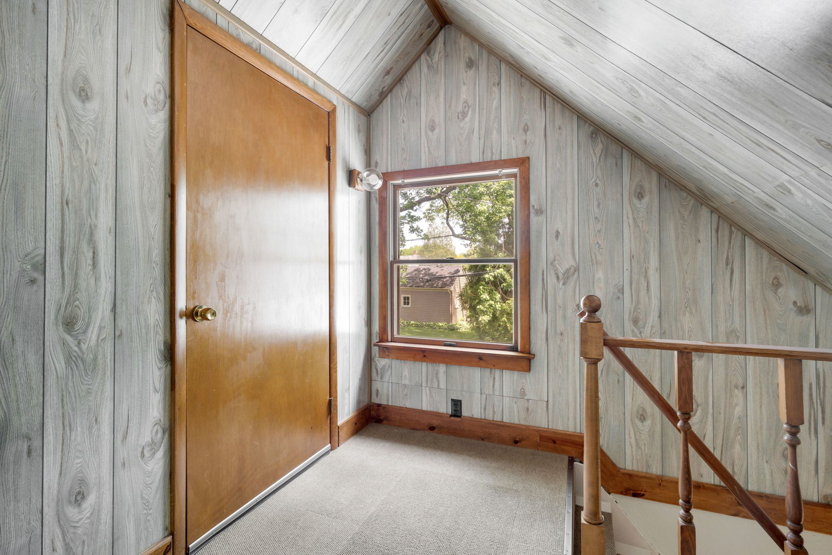 408 South Elmwood Drive Aurora IL 60506