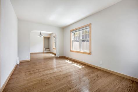 408 South Elmwood Drive Aurora IL 60506