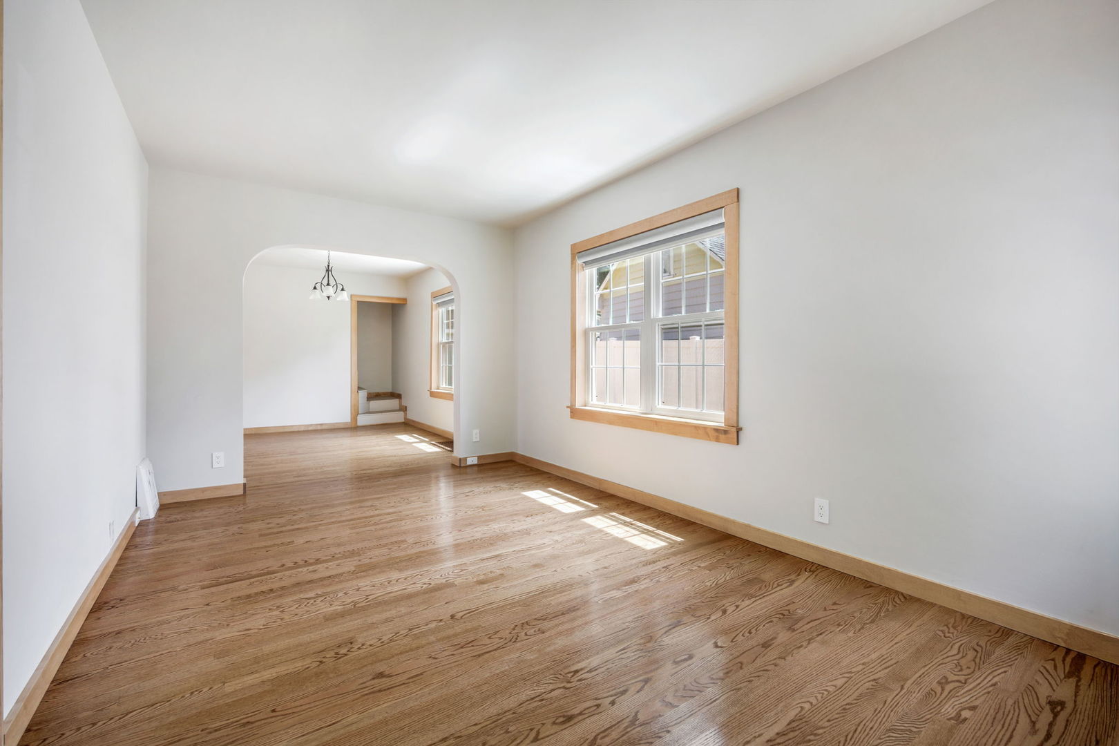 408 South Elmwood Drive Aurora IL 60506