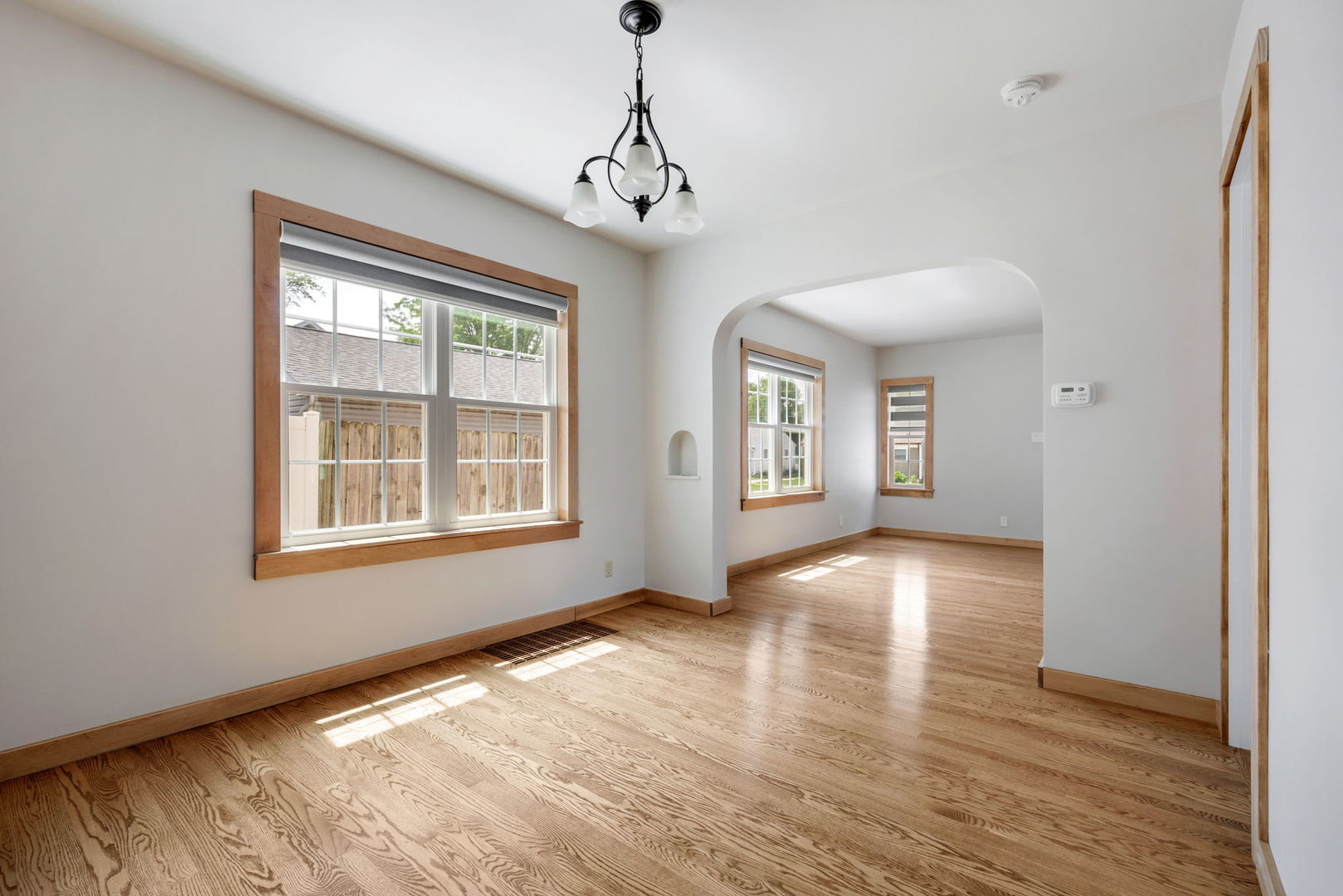 408 South Elmwood Drive Aurora IL 60506